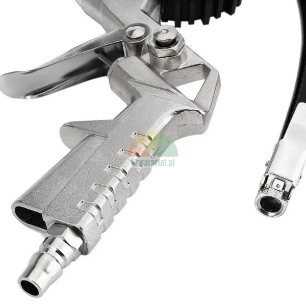 Metalowy pistolet do pompowania kół z przyłączem powietrza i końcówką węża.