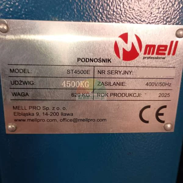 Tabliczka znamionowa podnośnika Mell ST4500E o udźwigu 4500 kg