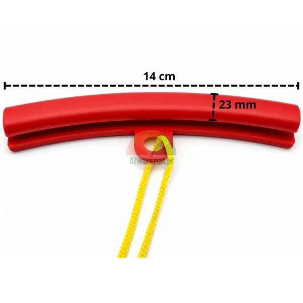 Czerwona osłona felgi z żółtym sznurkiem o wymiarach 14 cm na 23 mm.