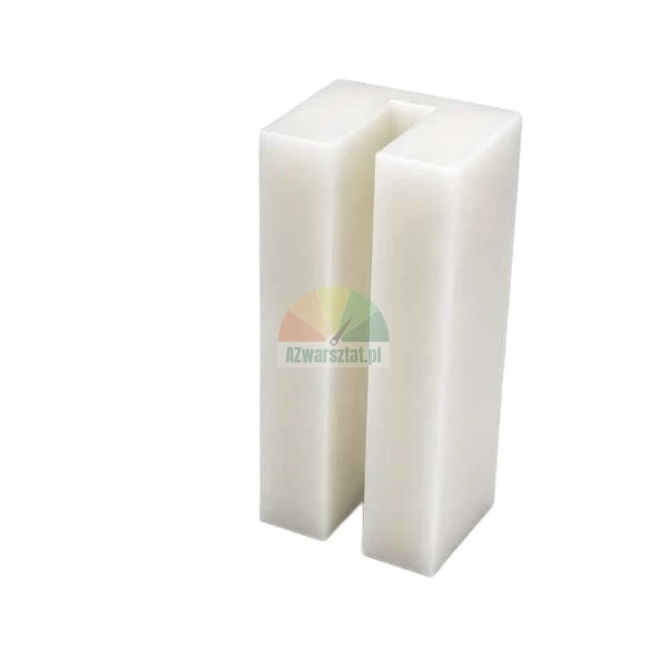 Biały ślizg podnośnika z tworzywa sztucznego o wymiarach 7cm x 3cm x 3cm z podłużnym rowkiem na białym tle